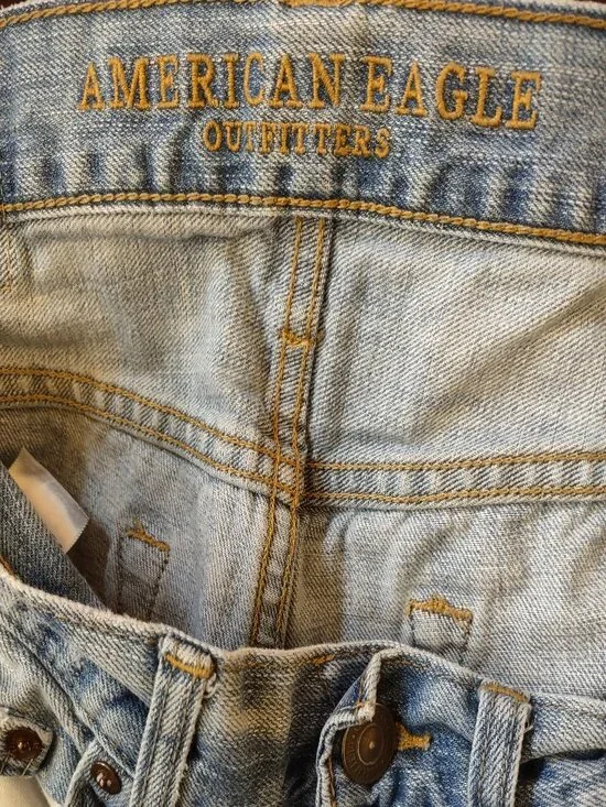 American Eagle Outfitters Distressed Jeans Men’s 31x32 Light Wash Ripped Denim - Picture 4 of 5